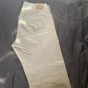 Men’s Levi’s Khaki color